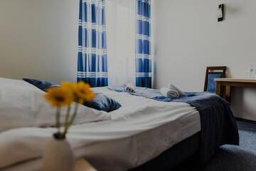Фото номера Большой двухместный номер с 1 кроватью Отель Hotel Restauracja Kardamon г. Zbylitowska Góra 18