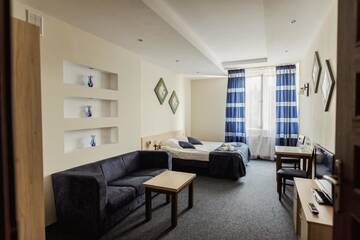 Фото номера Большой двухместный номер с 1 кроватью Отель Hotel Restauracja Kardamon г. Zbylitowska Góra 14